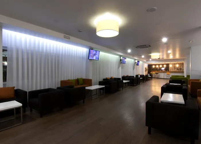 Luna Miramar Club